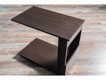 Прикроватный стол из дсп (780х450х650)