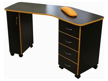 Маникюрный стол №7