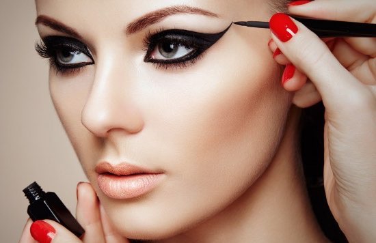 Лучший подарок для женщины - это зеркало